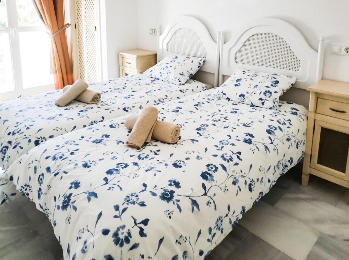 Homelystay-Benalmadena, Puerto Marina المظهر الخارجي الصورة